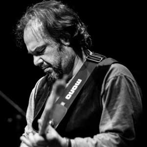 John Raptis - Professional Guitar lessons Athens Greece